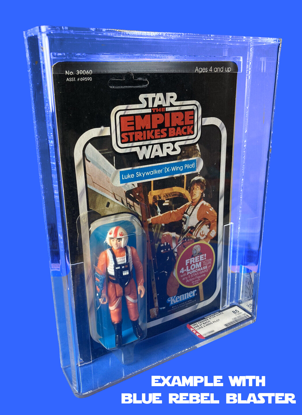 A X-Wing Pilot Luke with a blue-black blaster will tend to be more vauable than one with a straight blue blaster - but there are definitely examples of him coming with a blue blaster.